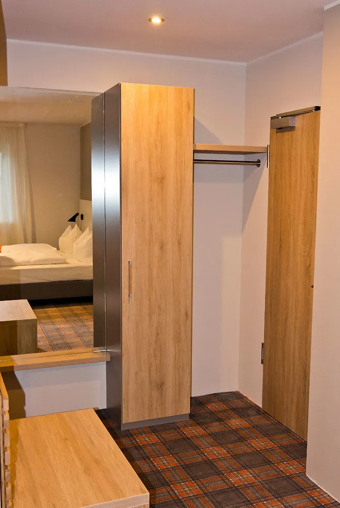 Hotel Alpha Nuremberg Guest house